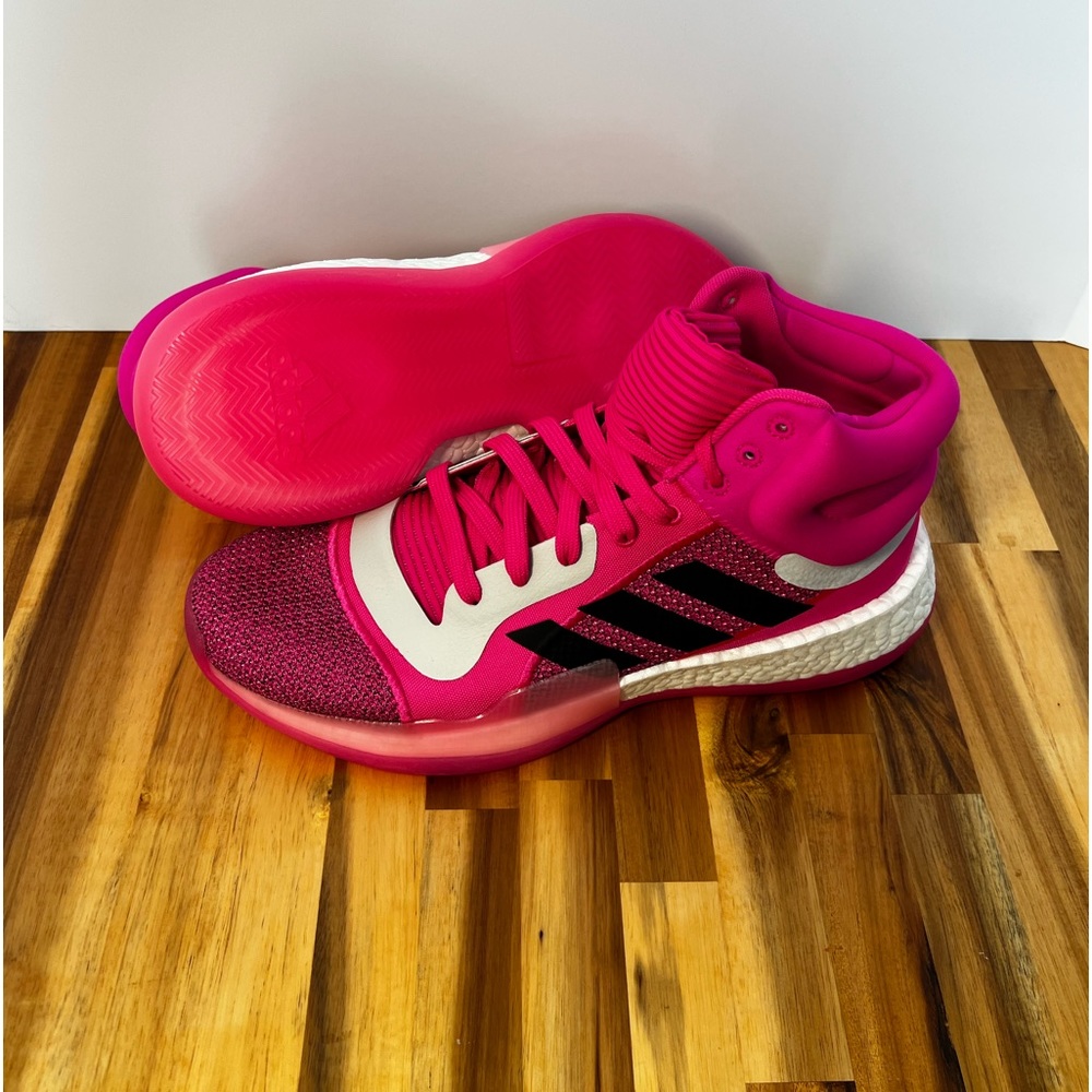 Adidas Mens Boost basketball shoes NWOT